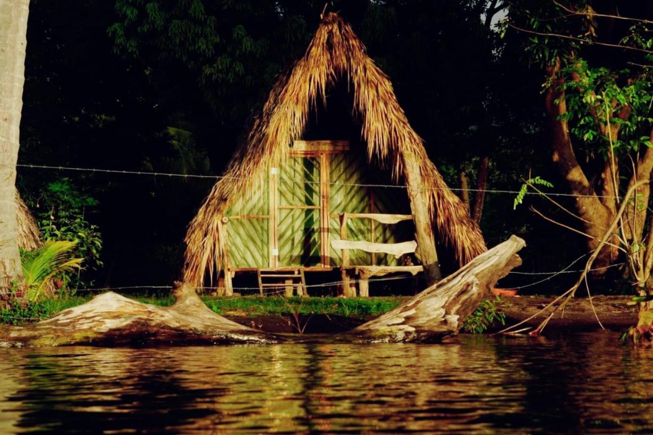 La Sirenita - Ometepe Hotel Altagracia Bagian luar foto
