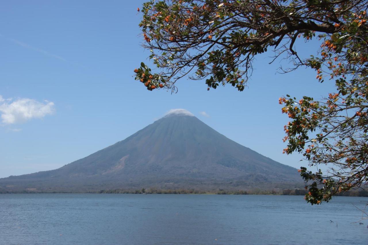 La Sirenita - Ometepe Hotel Altagracia Bagian luar foto